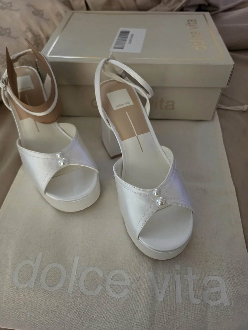 Dolce Vita Women’s White Pearl-Accent Platform Sandals